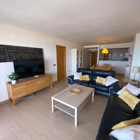 Albamar Frontline Beach Apartment 3 Bedrooms 푸엔히롤라 외부 사진