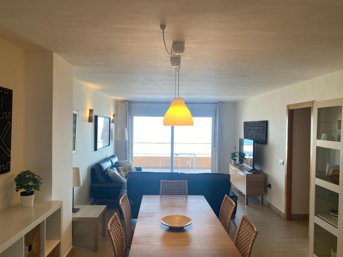 Albamar Frontline Beach Apartment 3 Bedrooms 푸엔히롤라 외부 사진